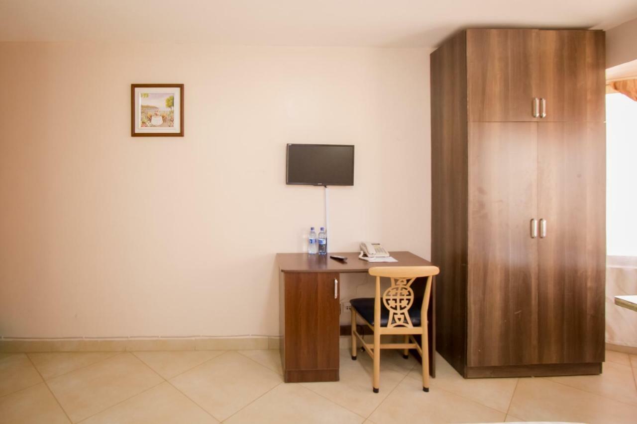 Paleo Hotel And Spa Thika Luaran gambar